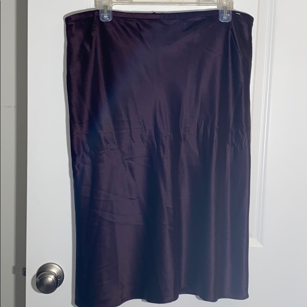 Nwt perry ellis plum skirt